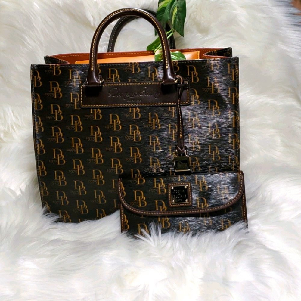Handbag